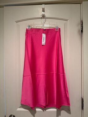 The Drop Hot Pink Midi Skirt with elastic waist